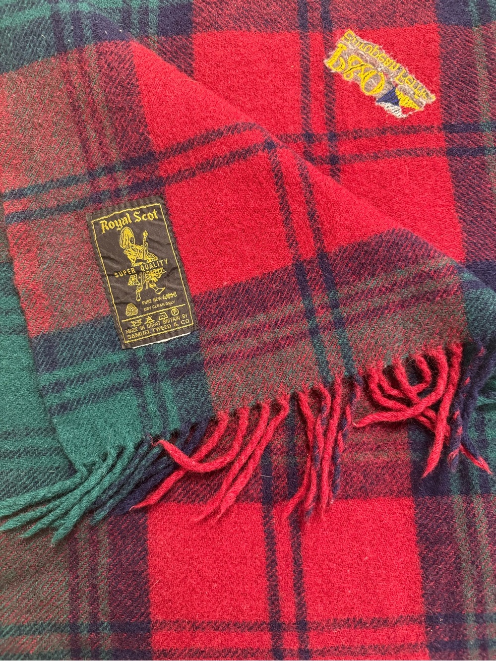 Royal Scot Highland Tartan Tweed Pure Wool Throw Plaid Royal Stewart Red